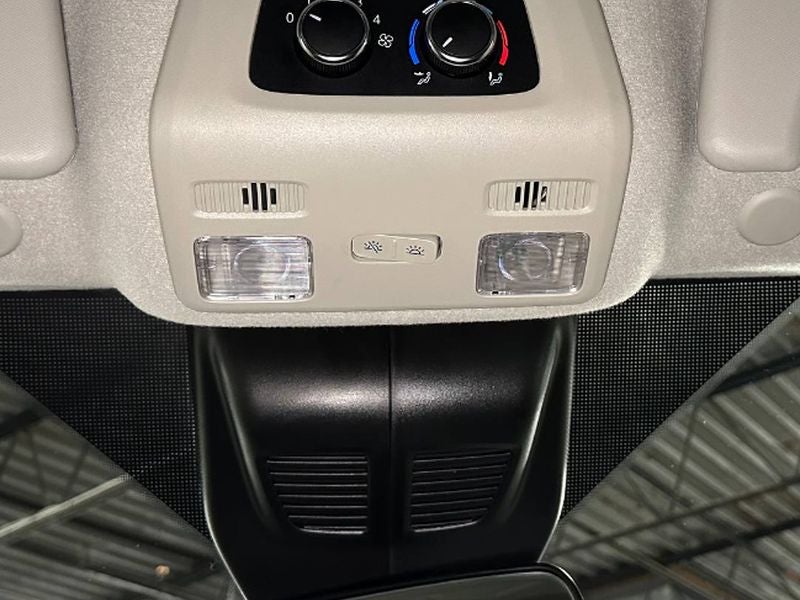 2024 Ford Transit Wagon XLT