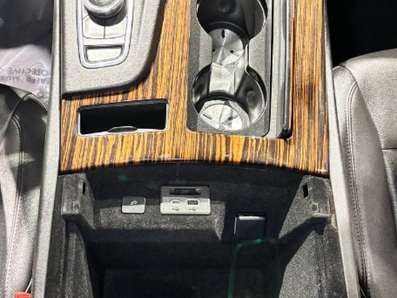 2021 Cadillac Escalade Luxury