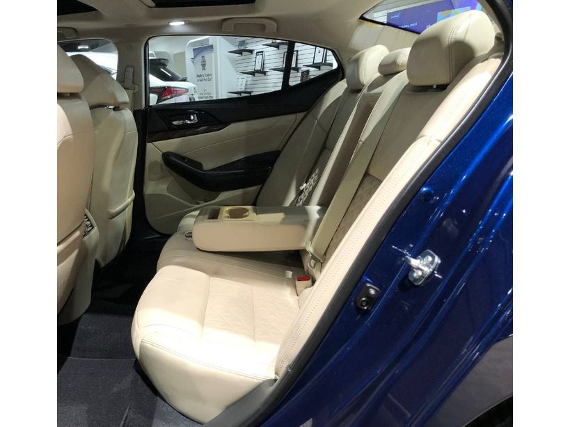 2017 Nissan Maxima Platinum