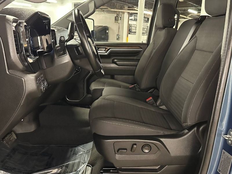 2024 Chevrolet Silverado LT