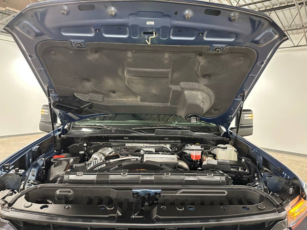 2024 Chevrolet Silverado LT