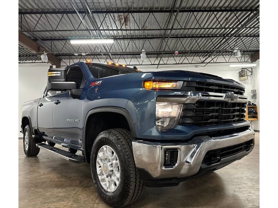2024 Chevrolet Silverado LT