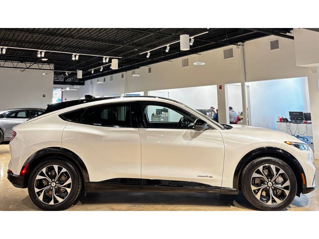 2021 Ford Mustang Mach-E Premium