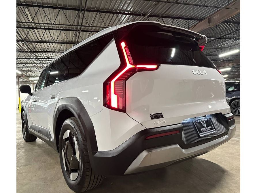 2025 Kia EV9 Wind