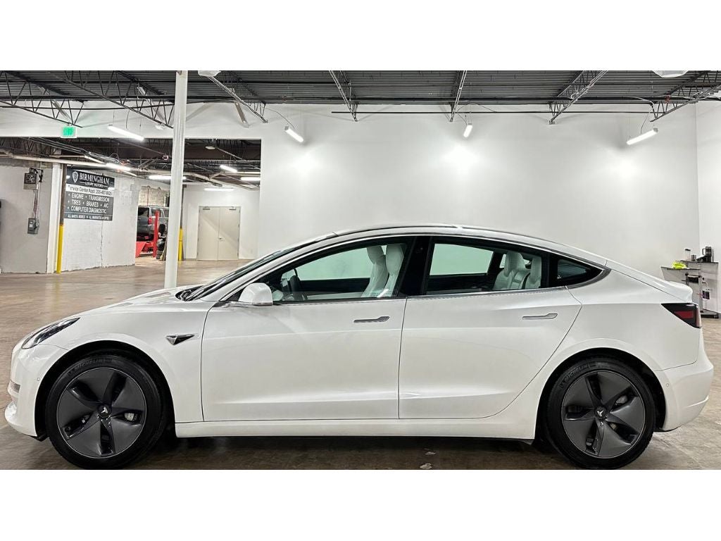 2020 Tesla Model 3 Standard Range Plus