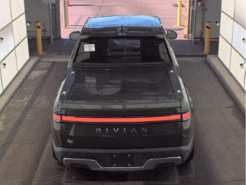 2022 Rivian R1T Adventure