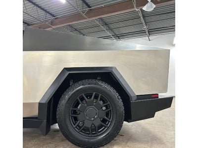 2024 Tesla Cybertruck Foundation