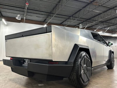 2025 Tesla Cybertruck Cyberbeast