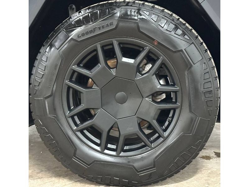 2024 Tesla Cybertruck Cyberbeast