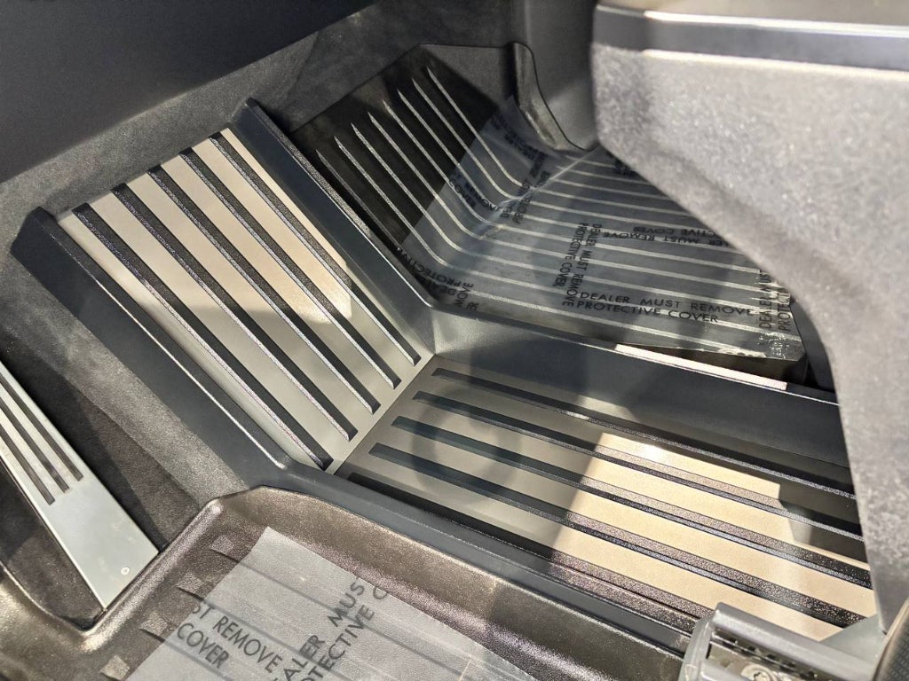 2024 Tesla Cybertruck Cyberbeast