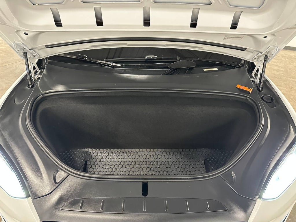 2022 Tesla Model X Plaid