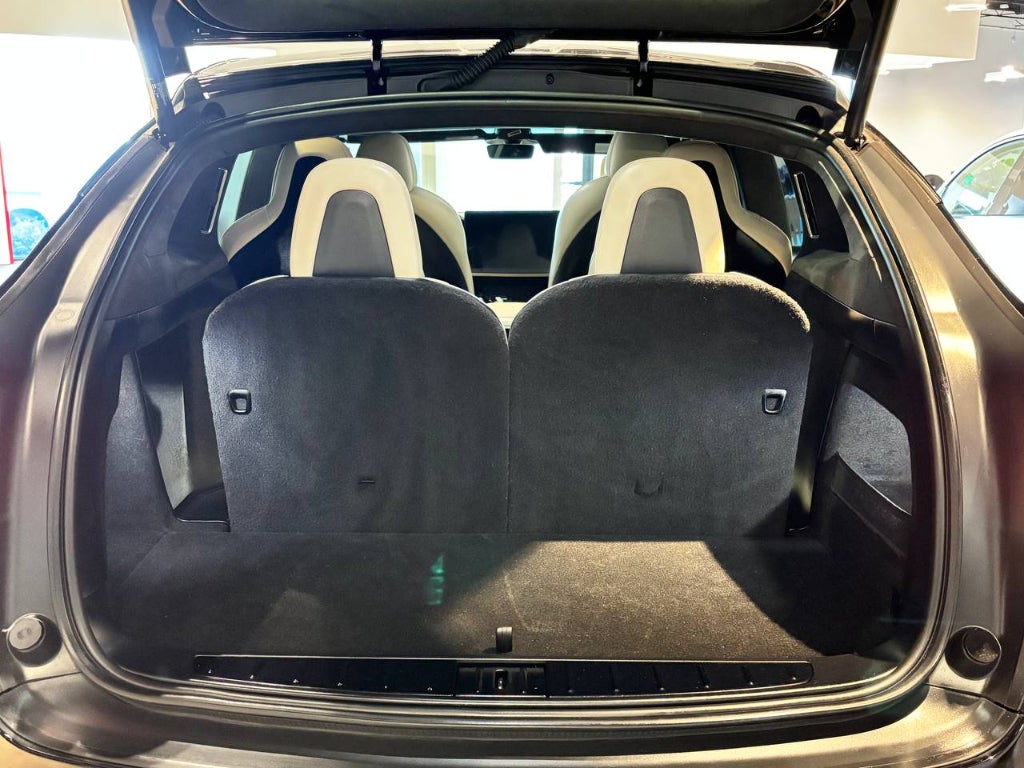 2022 Tesla Model X Plaid