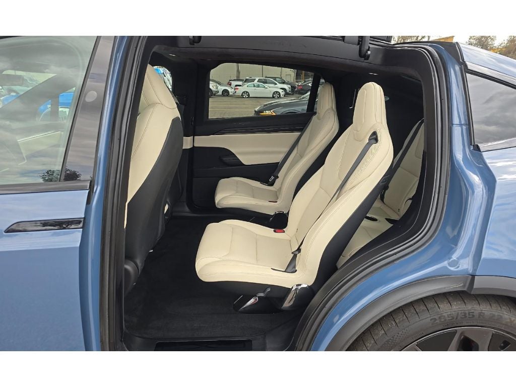 2026 Tesla Model X Plaid