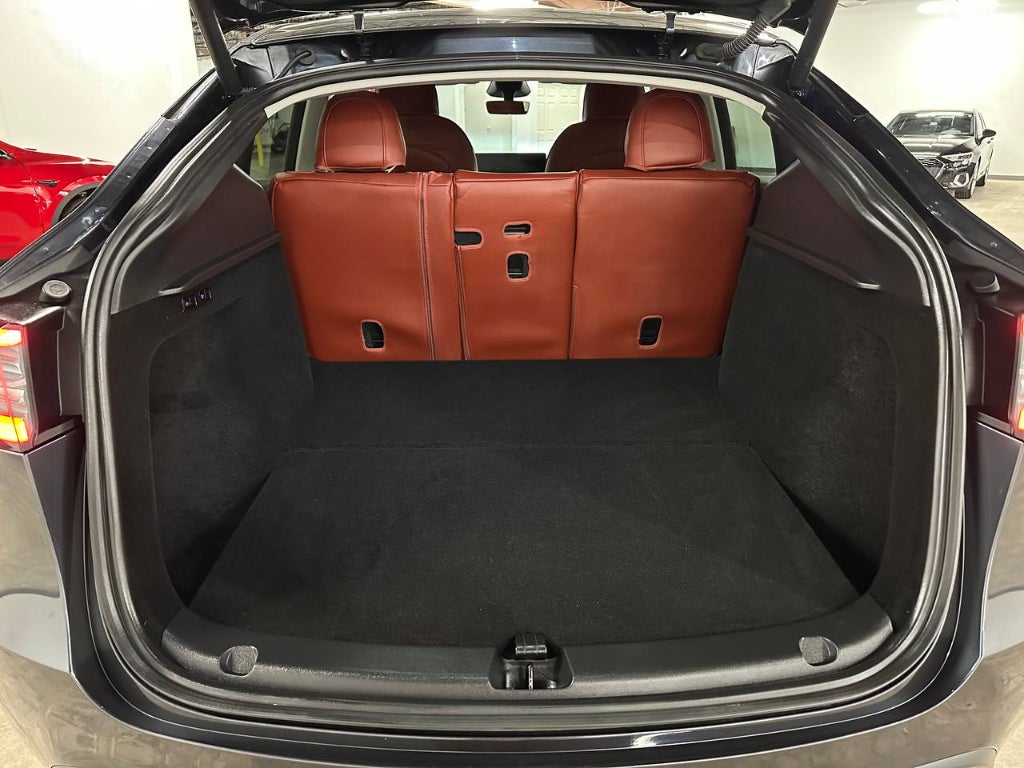 2025 Tesla Model Y Long Range