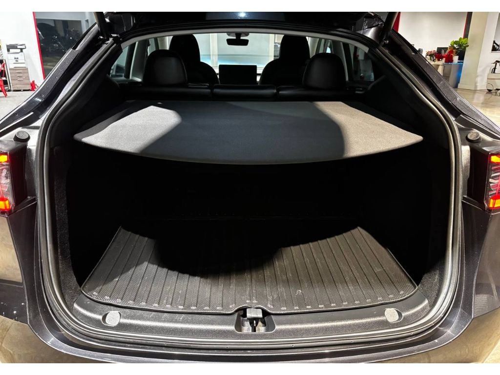 2024 Tesla Model Y Performance