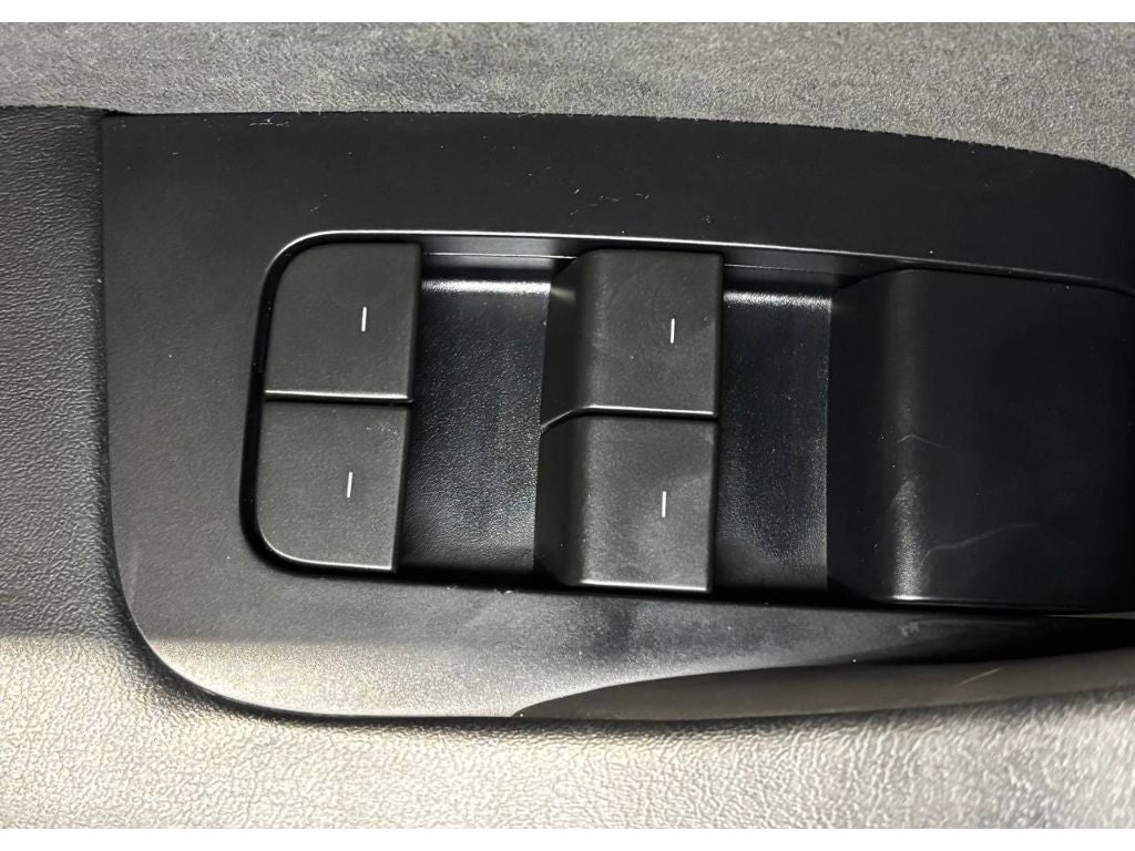 2024 Tesla Model Y Performance