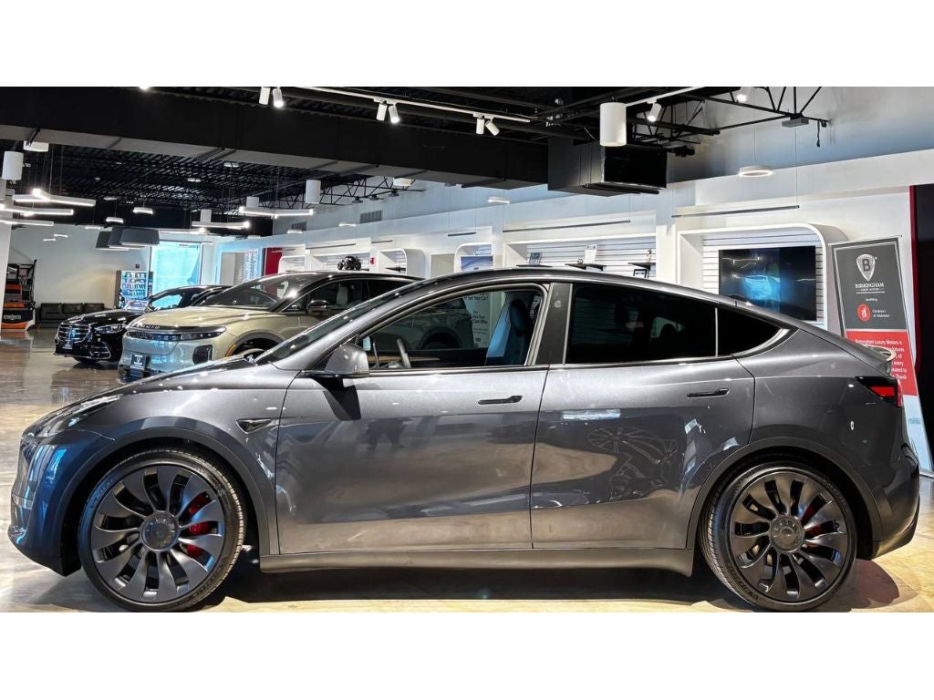 2024 Tesla Model Y Performance
