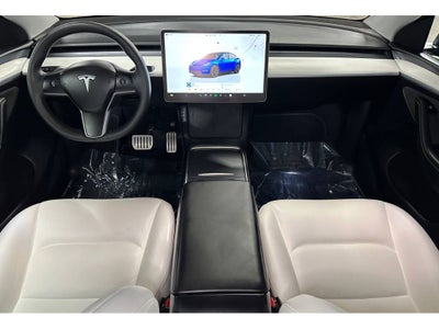 2025 Tesla Model Y Performance