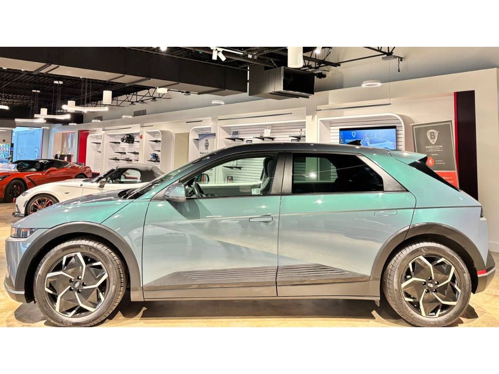 2024 Hyundai IONIQ 5 SE