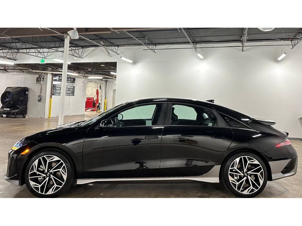 2025 Hyundai IONIQ 6 SEL