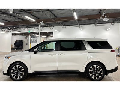 2023 Kia Carnival EX