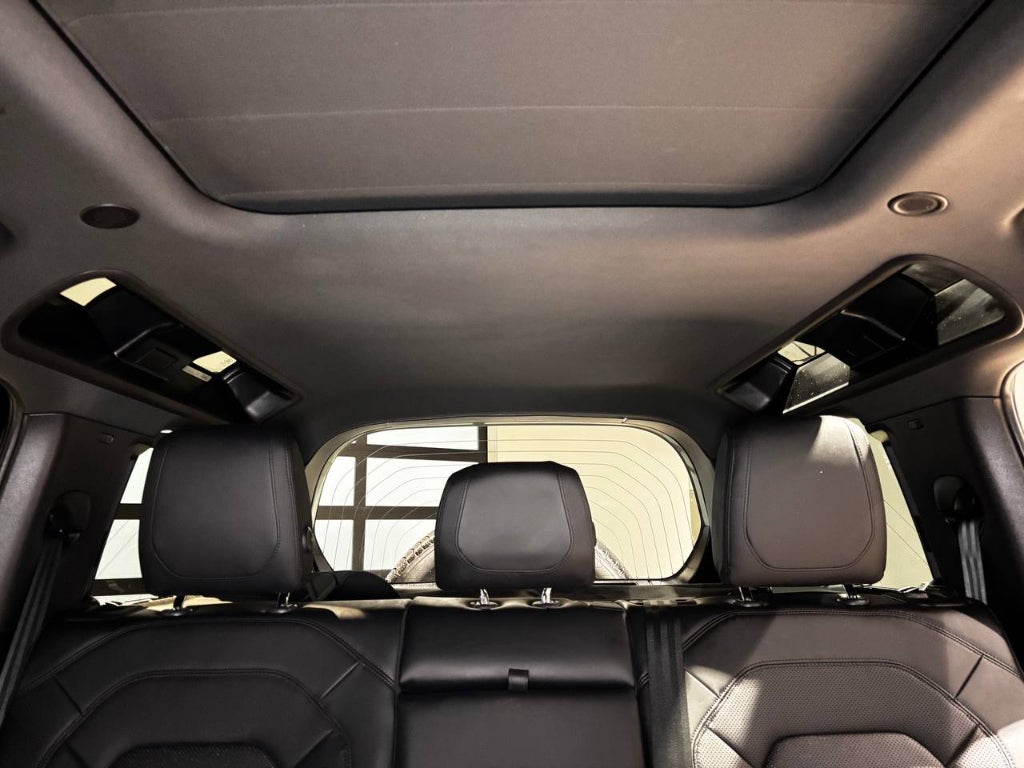 2023 Land Rover Defender 110 75th Edition