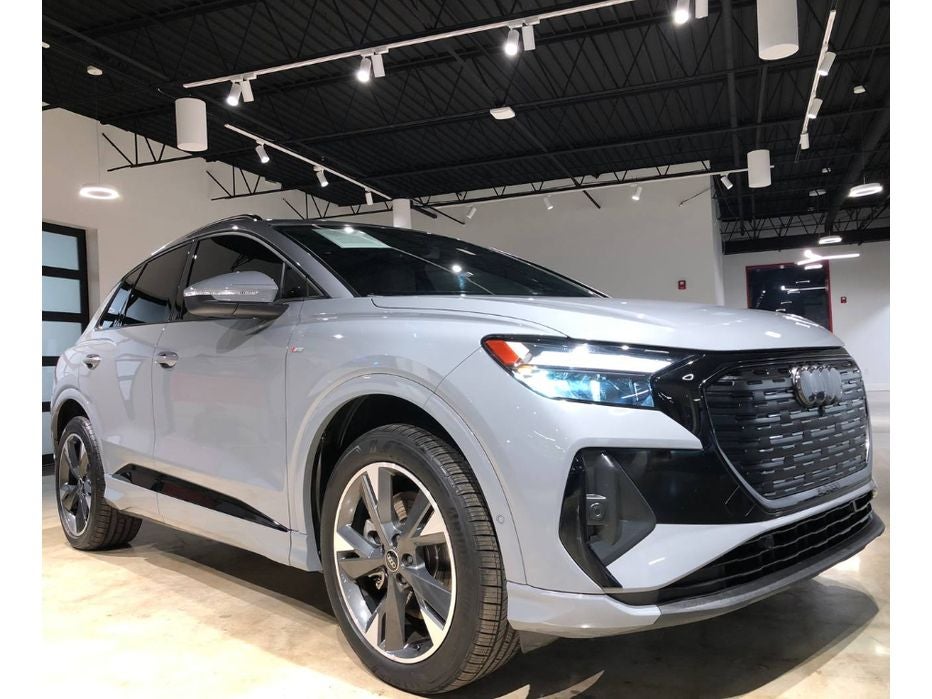 2024 Audi Q4 e-tron Premium Plus