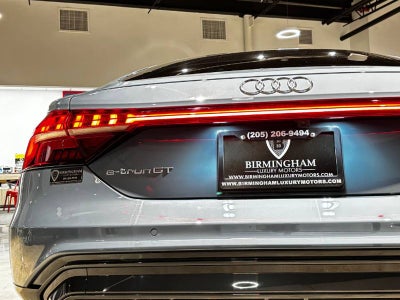 2023 Audi e-tron GT Premium Plus