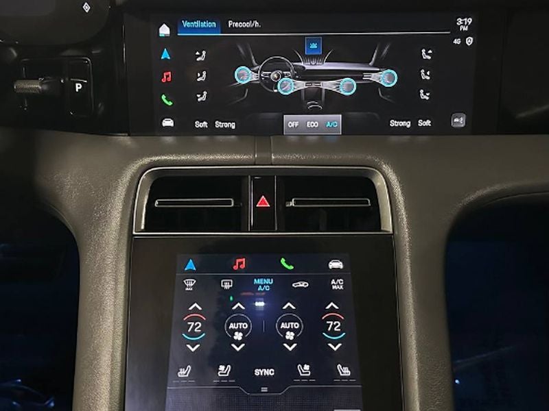 2025 Porsche Taycan 4