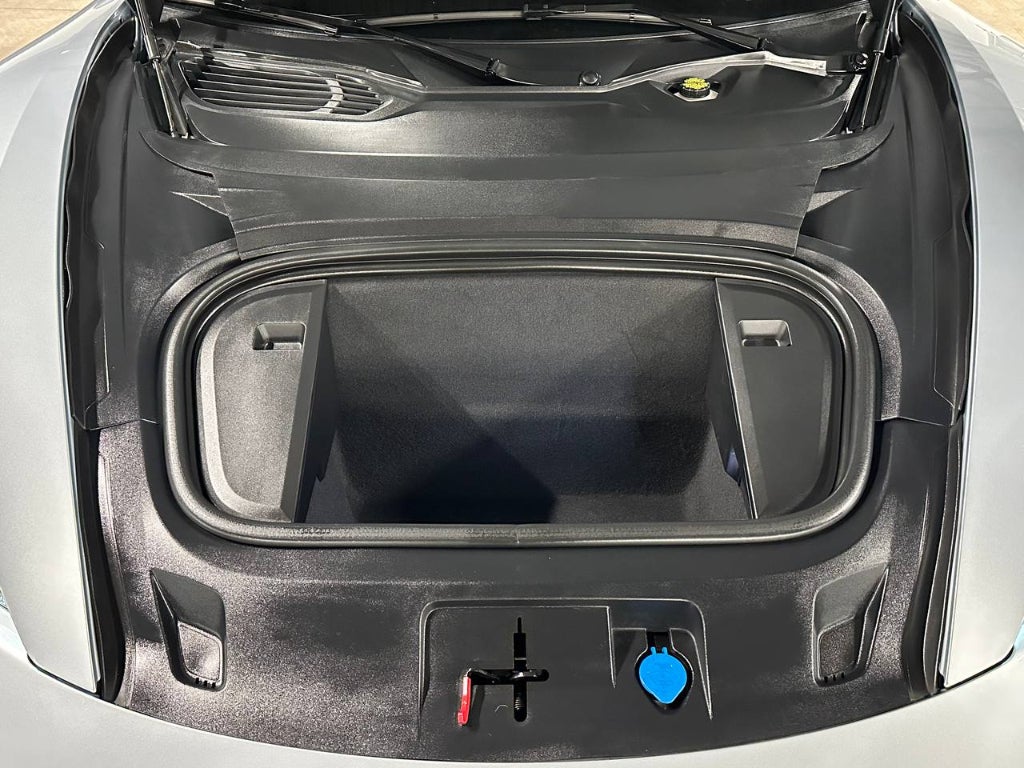 2025 Porsche Taycan 4