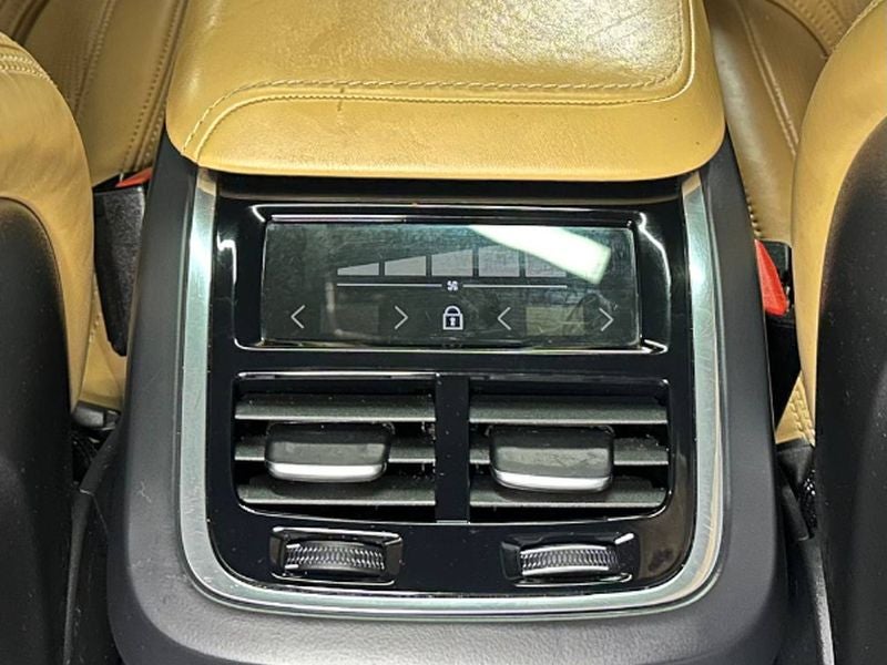 2021 Volvo XC60 Inscription