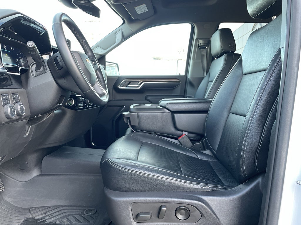 2023 Chevrolet Silverado LT