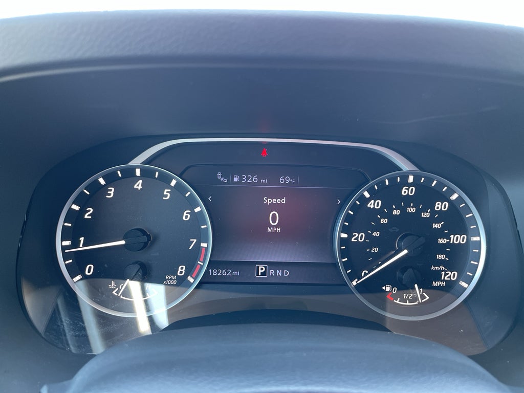 2025 Nissan Frontier SV