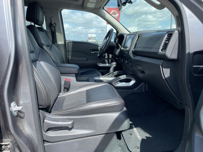 2024 Nissan Frontier SL