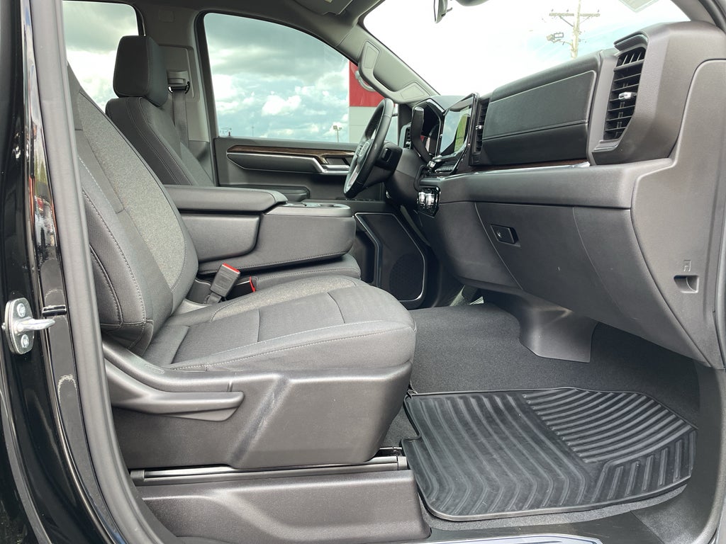 2024 GMC Sierra Elevation