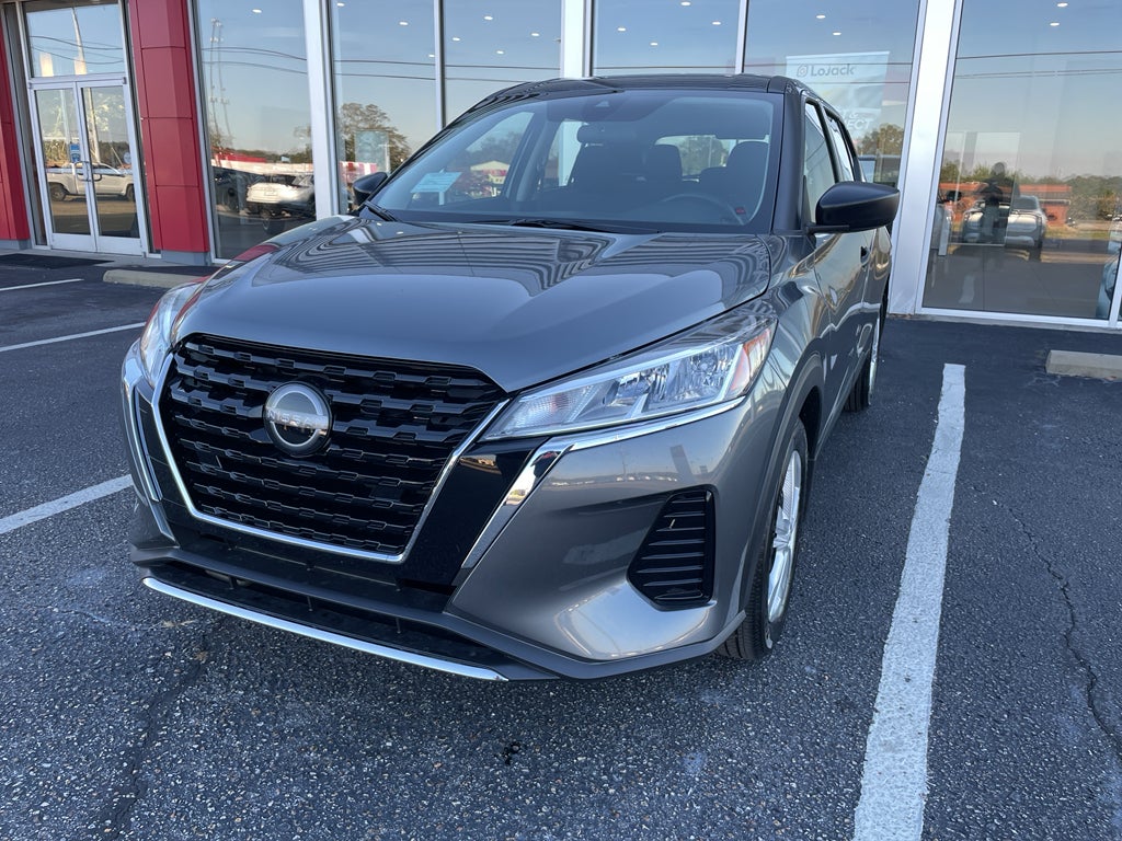 2025 Nissan Kicks Play S