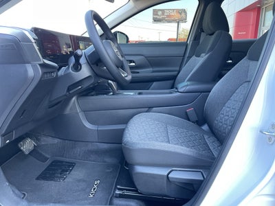 2025 Nissan Kicks SV