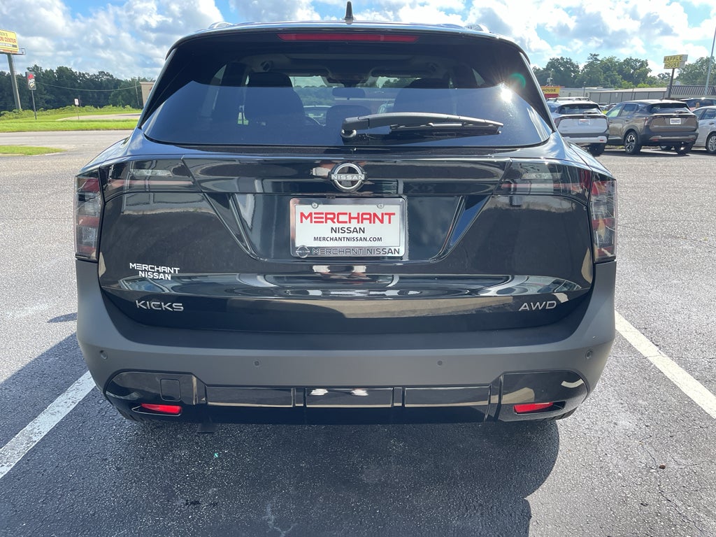 2025 Nissan Kicks SV