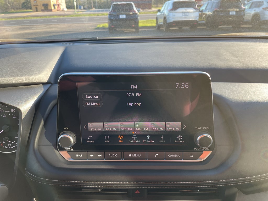 2026 Nissan Rogue SV