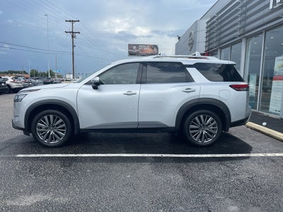 2024 Nissan Pathfinder SL