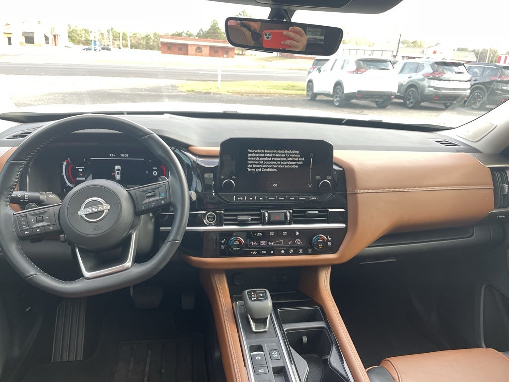 2024 Nissan Pathfinder Platinum