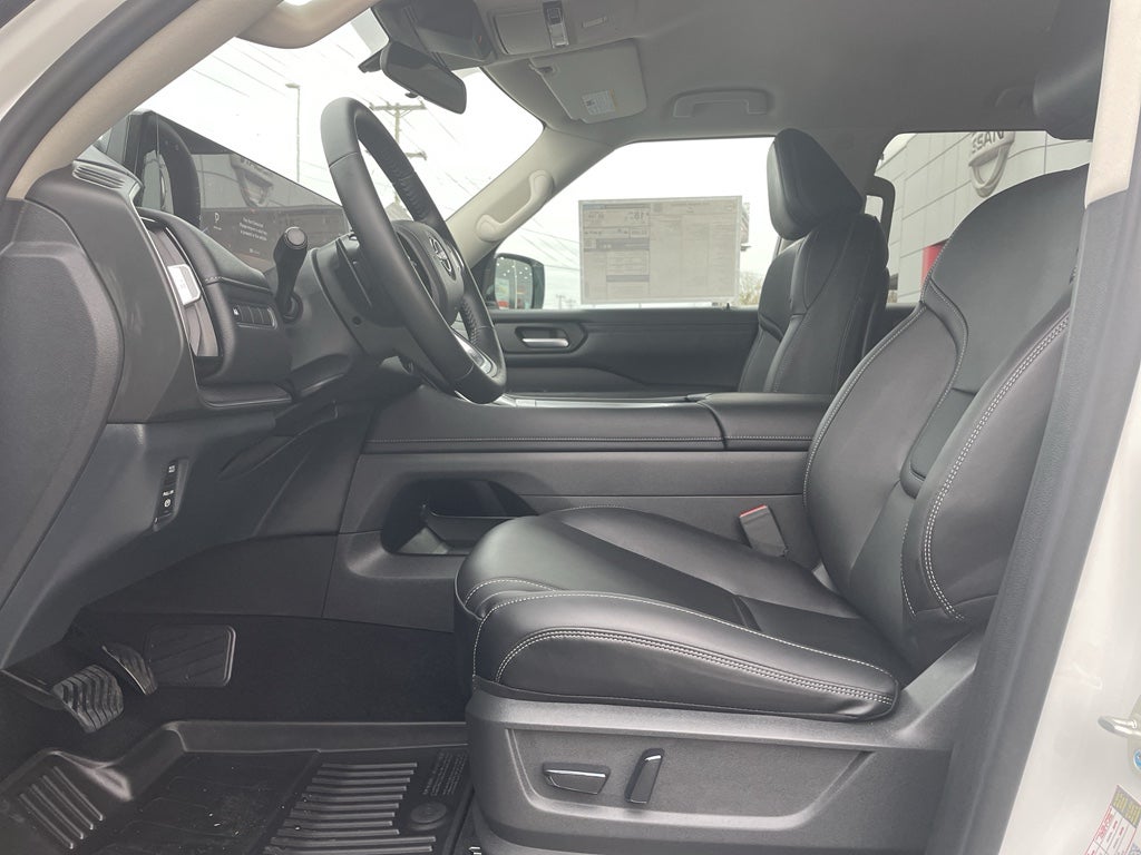 2026 Nissan Armada SV