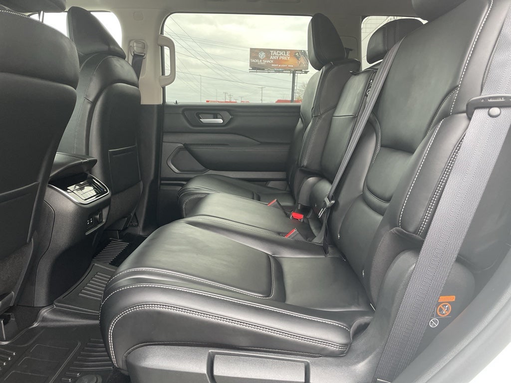 2026 Nissan Armada SV