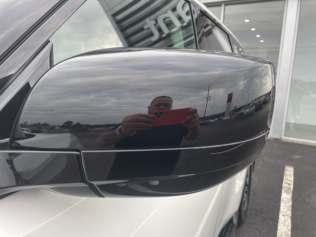 2026 Nissan Armada SV