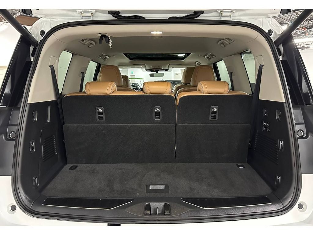 2025 INFINITI QX80 Luxe