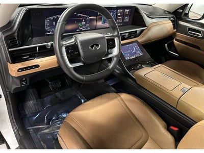 2025 INFINITI QX80 Luxe