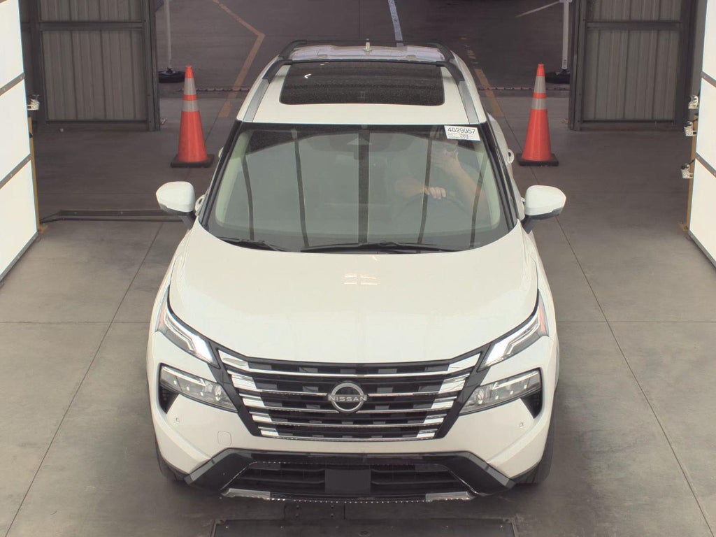 2025 Nissan Rogue Platinum