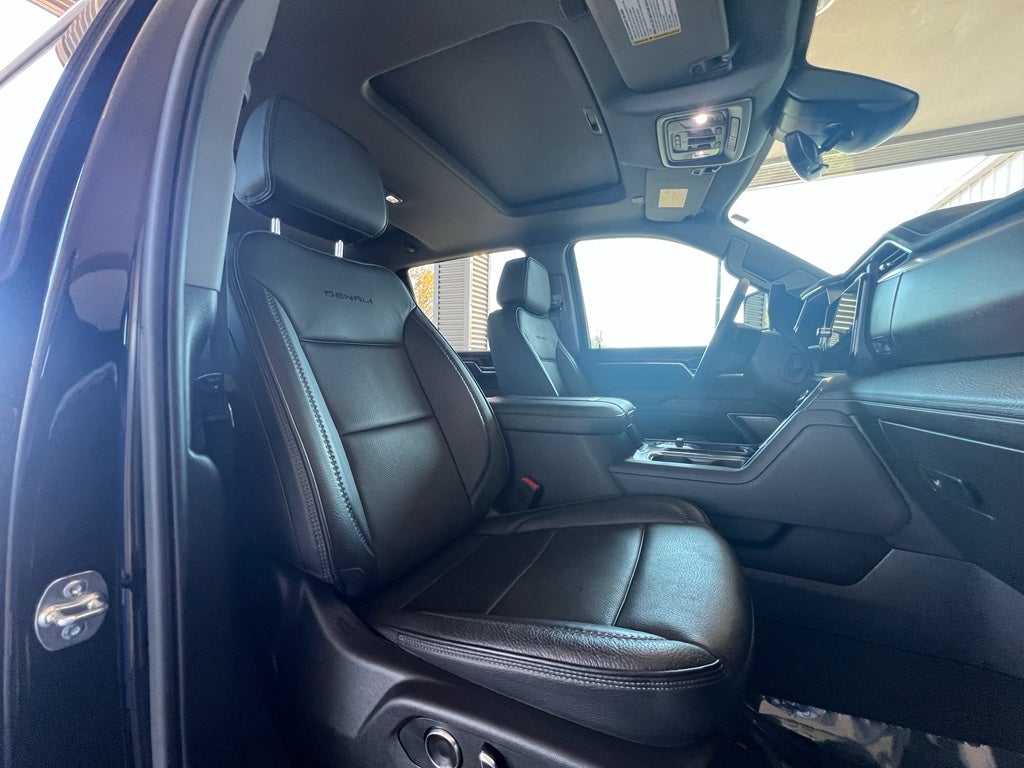 2025 GMC Sierra Denali