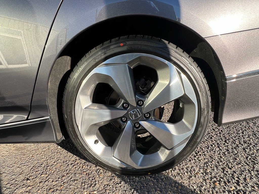 2019 Honda Accord Touring 2.0T