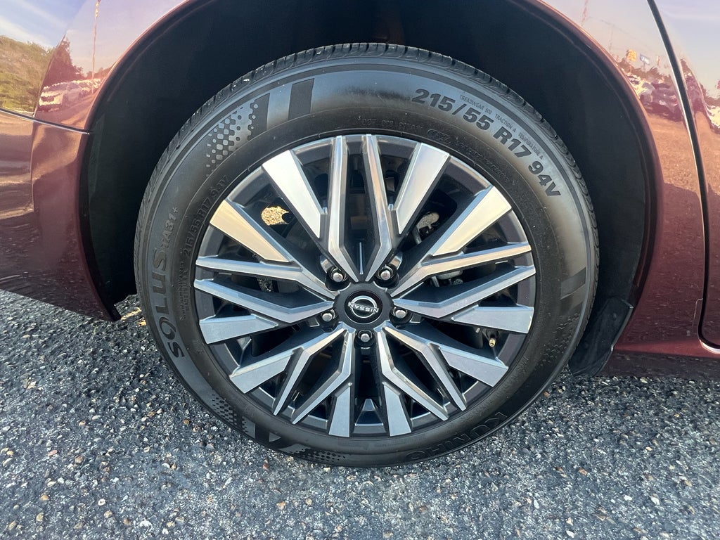 2025 Nissan Altima SV